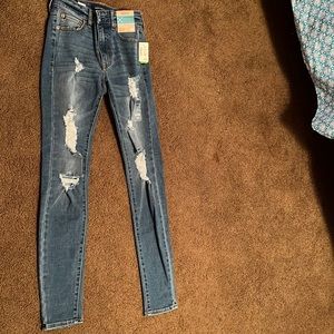 Are postal’s ripped jeans